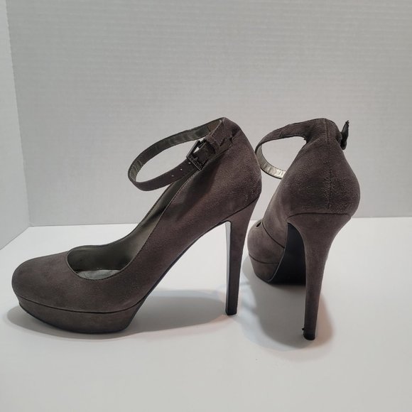 GUESS gray suede platform heels with ankle strap, size 6.5 - Picture 12 of 15